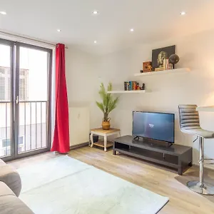  Apartment Arbeitsplatz, Tiefgaragenstellplatz, 4k Tv Netflix